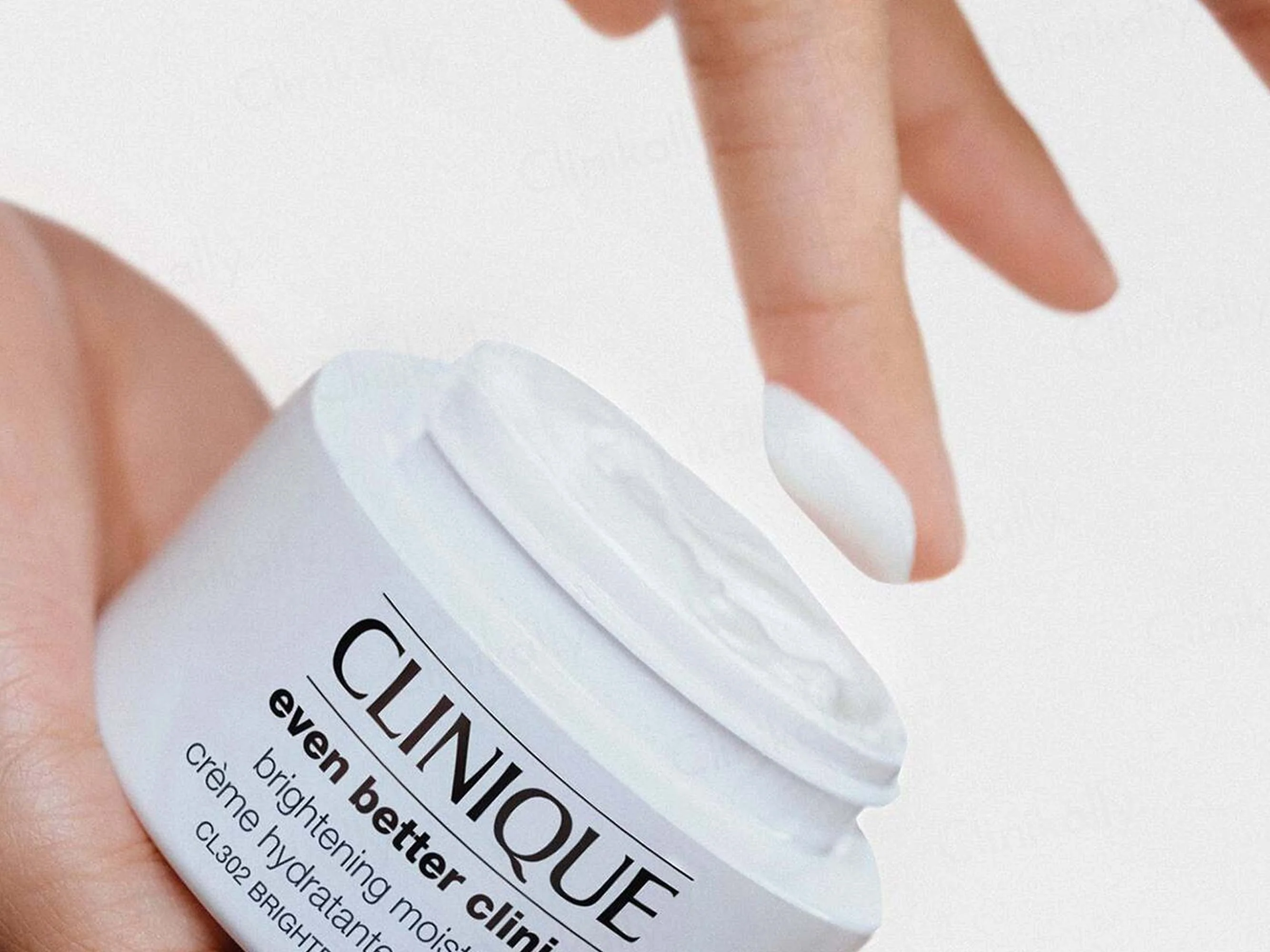 Clinique Even Better Clinical Brightening Moisturizer Cream - Image 5
