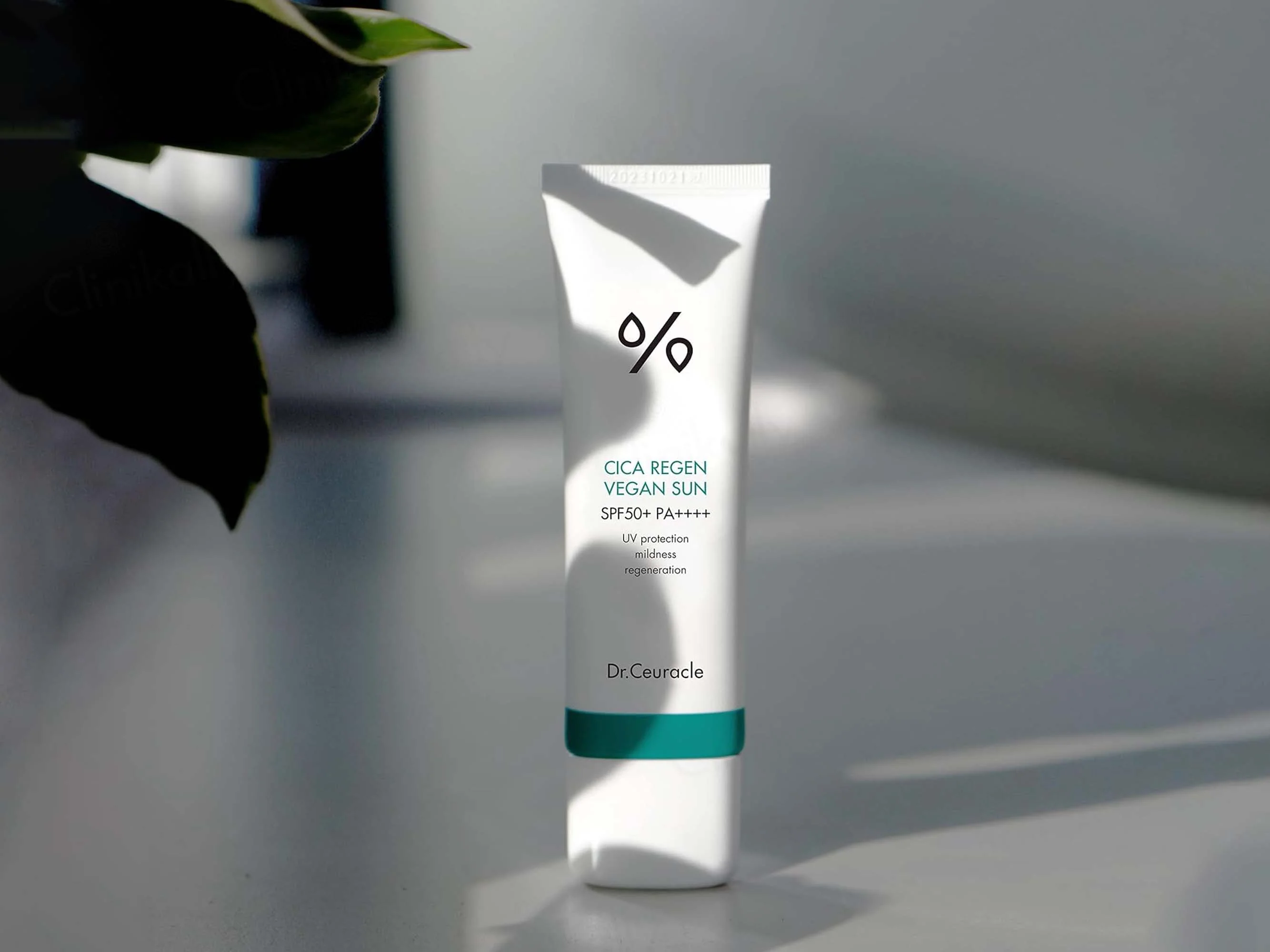 Dr. Ceuracle Cica Regen Vegan Sun SPF 50+ PA++++ - Image 6