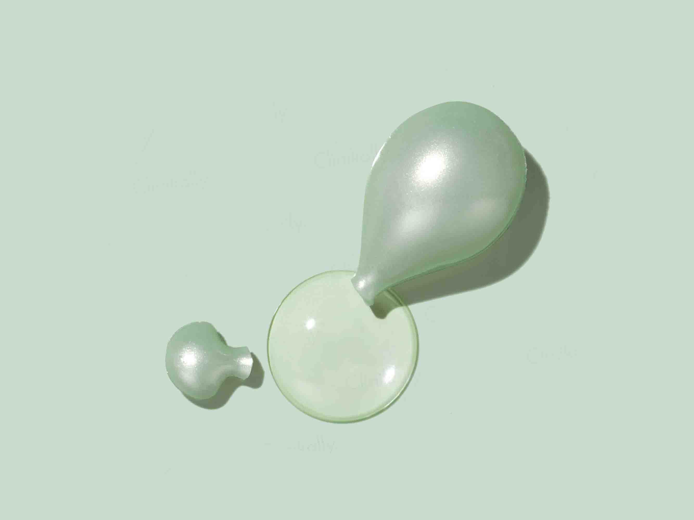 EVE LOM Cleansing Oil Capsule Travel Case - Image 3