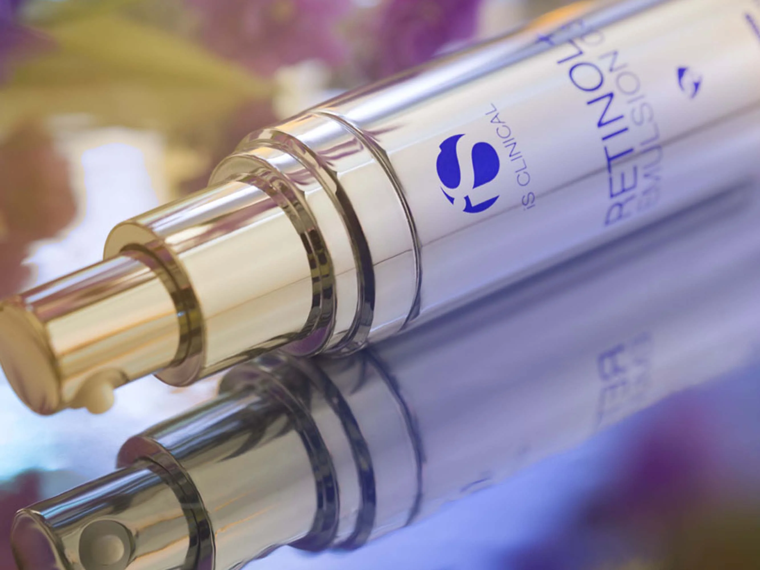 iS Clinical Retinol+ Emulsion 0.3 - Image 2