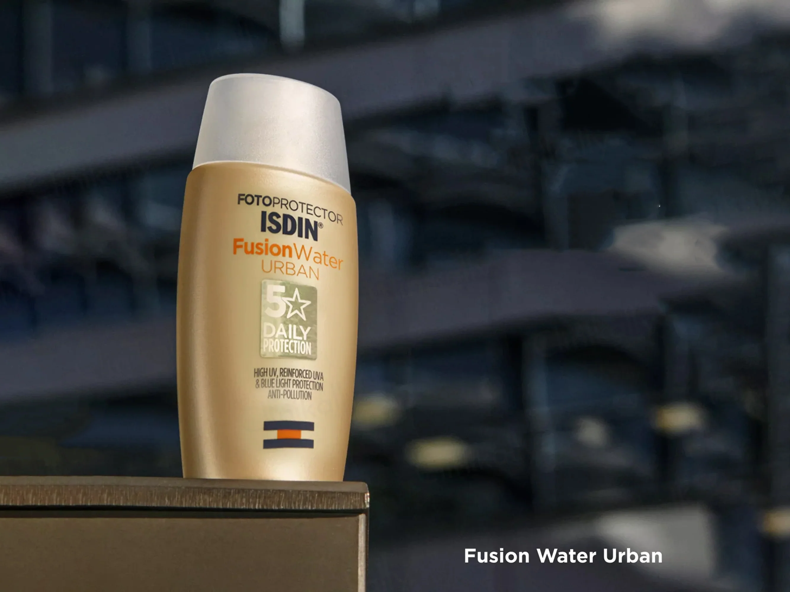 ISDIN Fotoprotector Fusion Water Urban Sunscreen SPF 30 PA++++ - Image 4