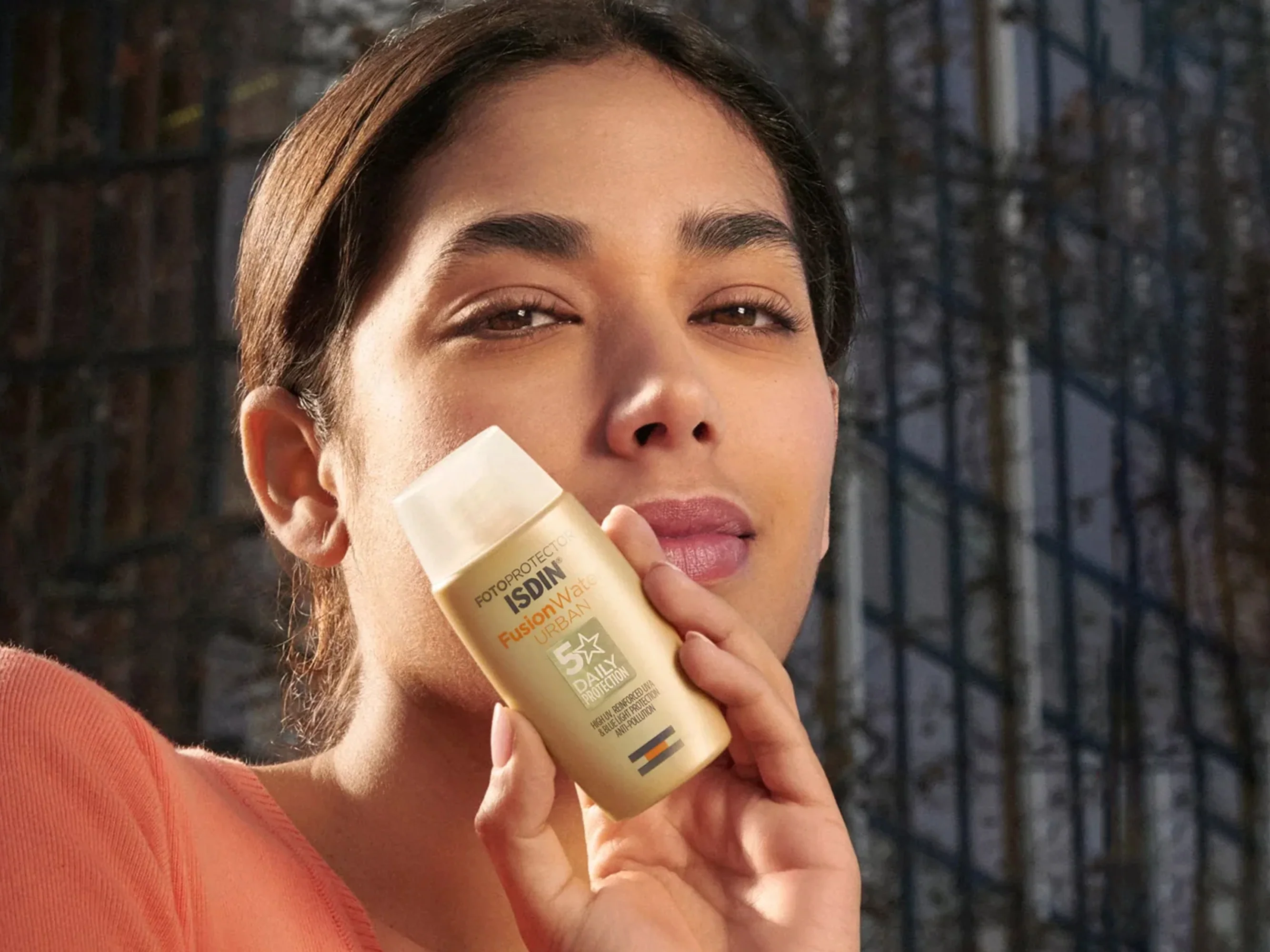 ISDIN Fotoprotector Fusion Water Urban Sunscreen SPF 30 PA++++ - Image 5