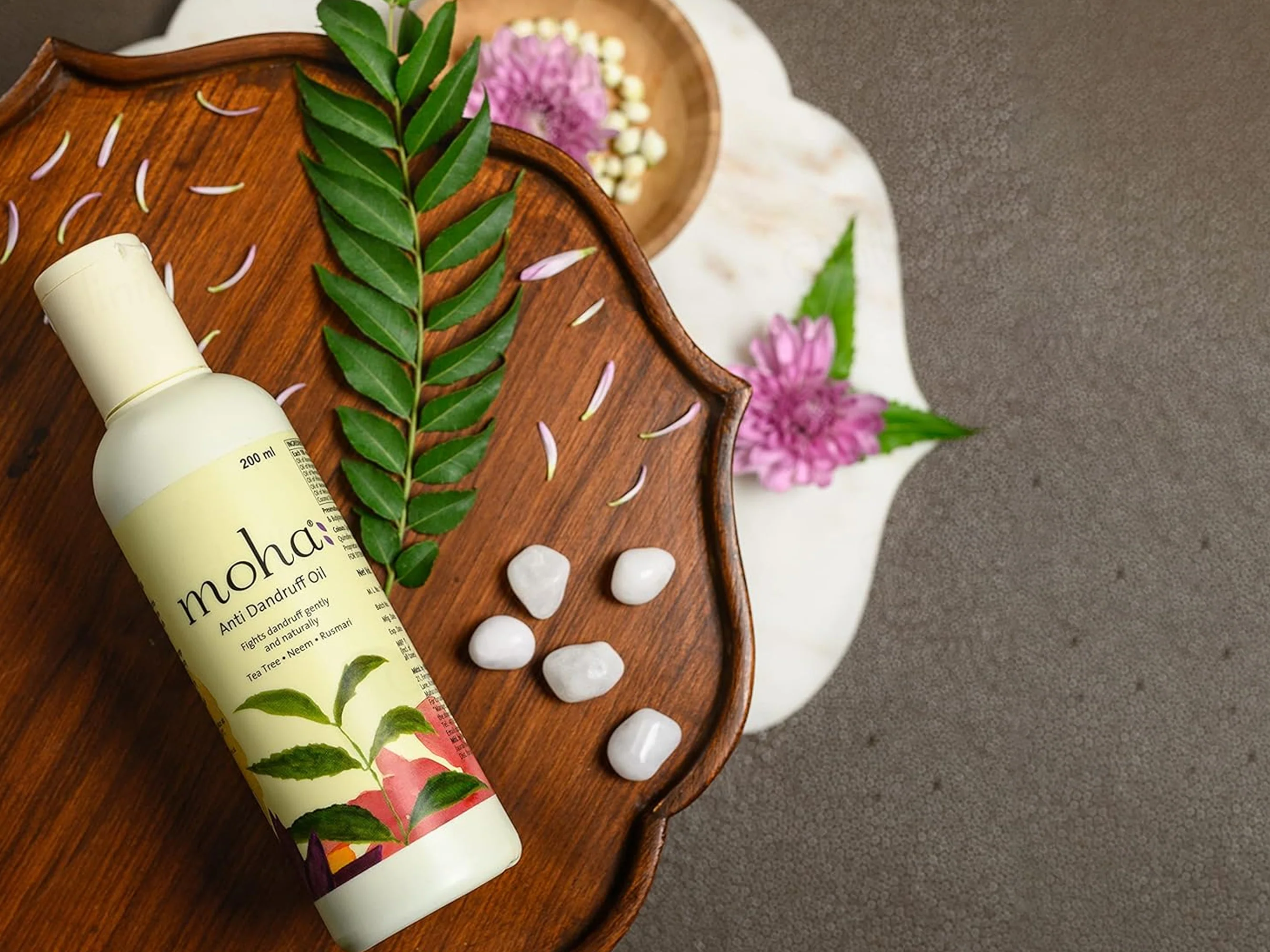 Moha: Anti Dandruff Hair Oil - Image 5