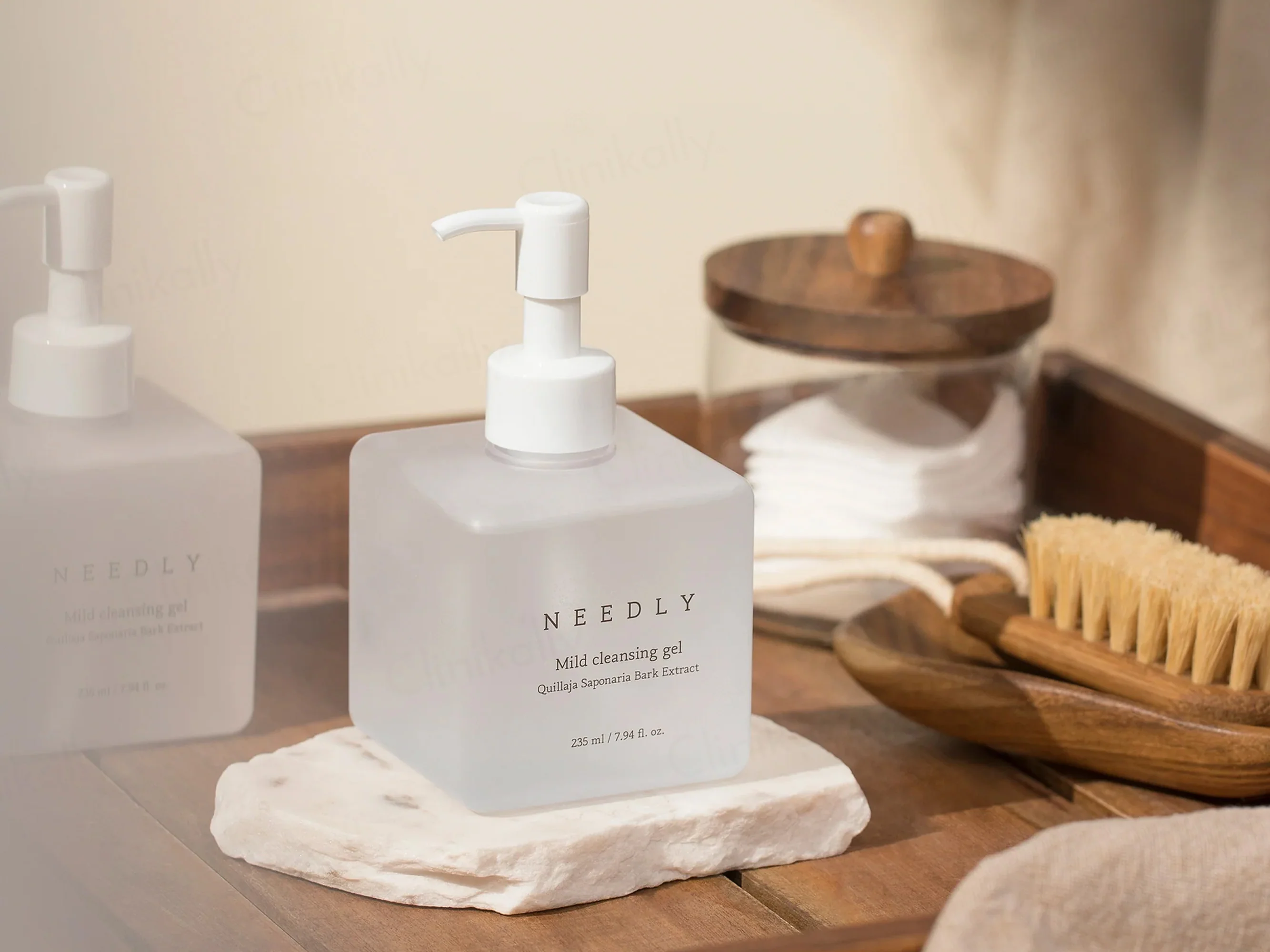 Needly Mild Cleansing Gel - Image 2