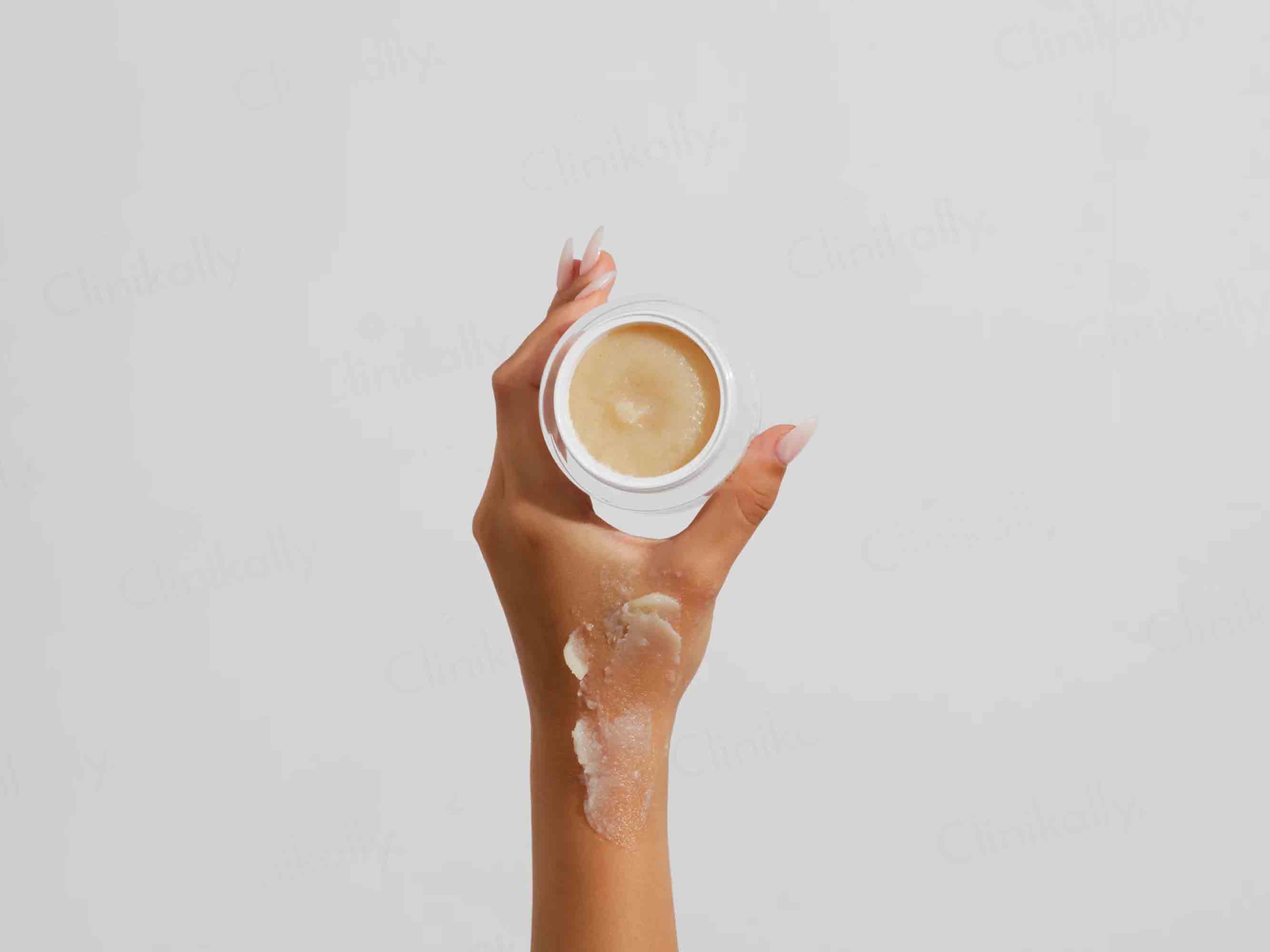 Neutriderm C Scrub Illuminating Exfoliant - Image 6