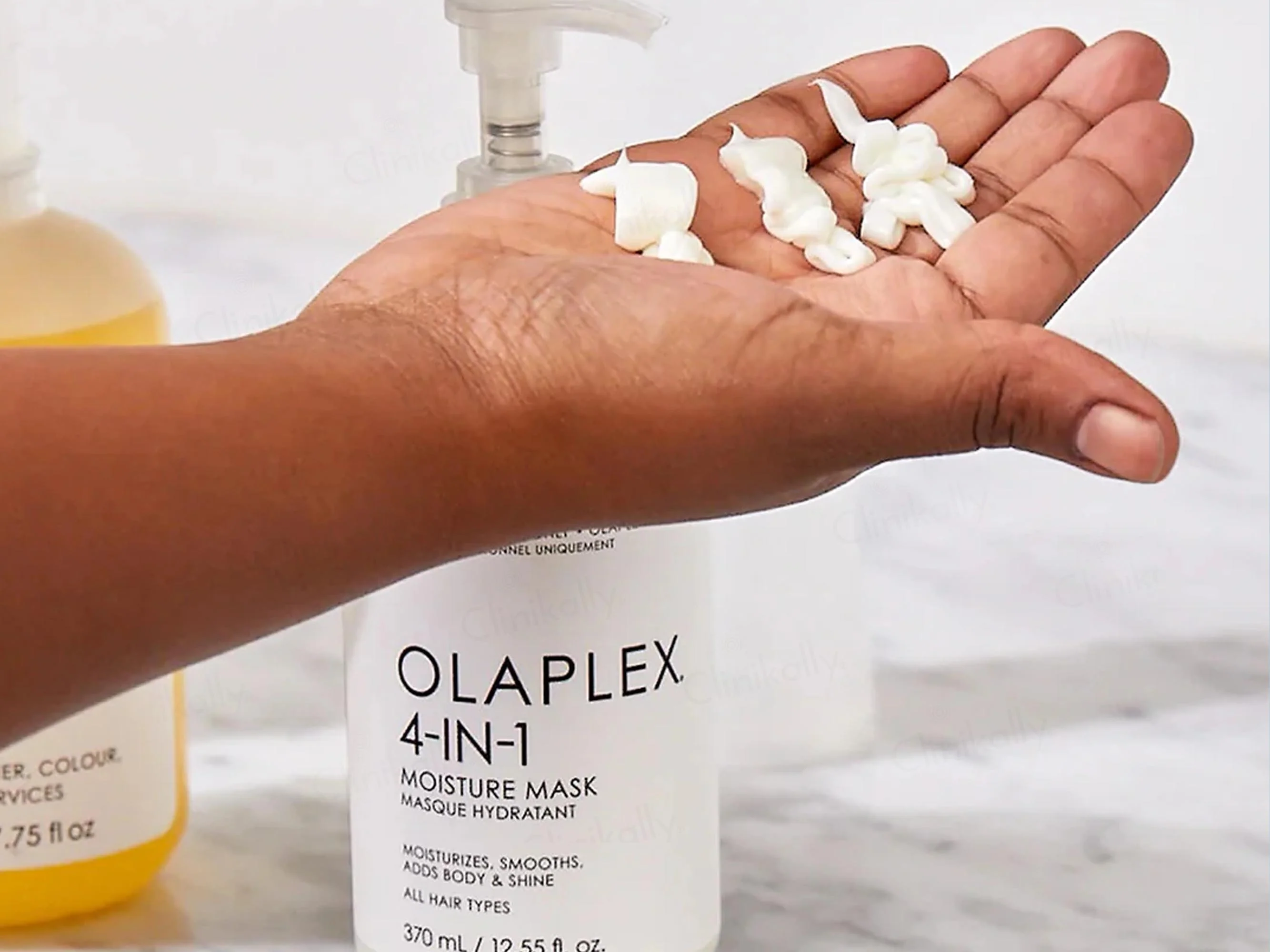 Olaplex 4-in-1 Moisture Mask - Image 4
