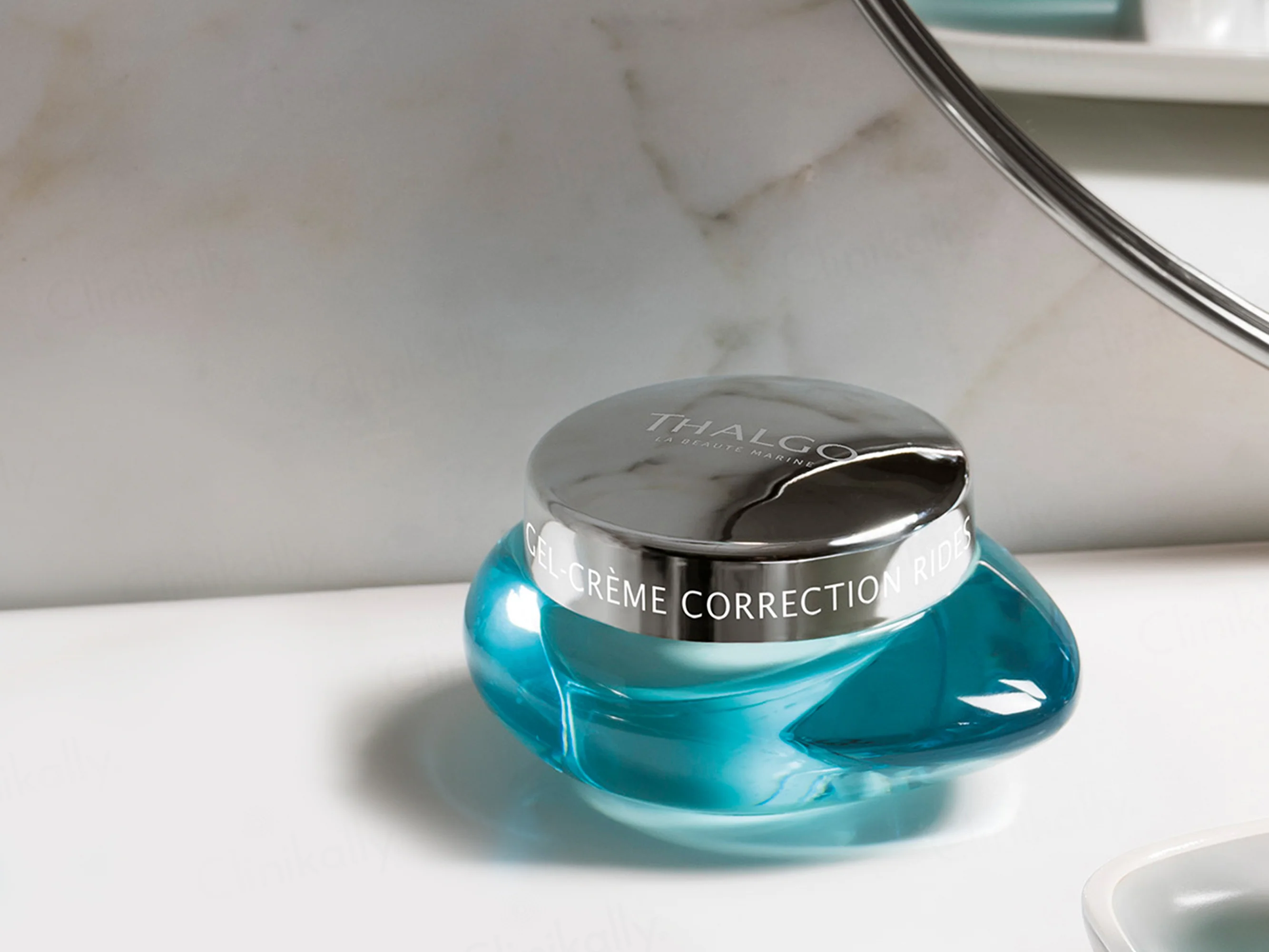 Thalgo Hyalu-Procollagene Wrinkle Correcting Rich Cream - Image 6