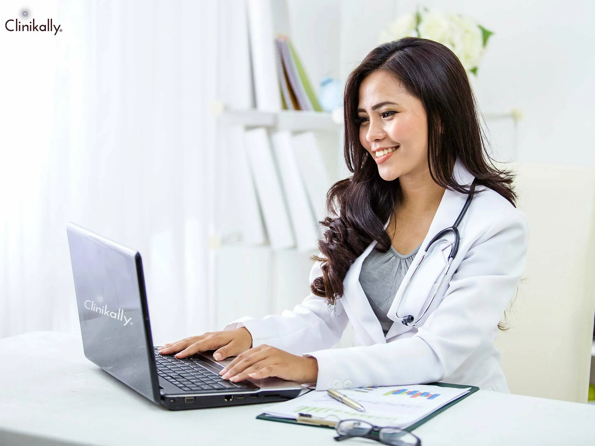 Video Consult with a Skin & Hair Specialist