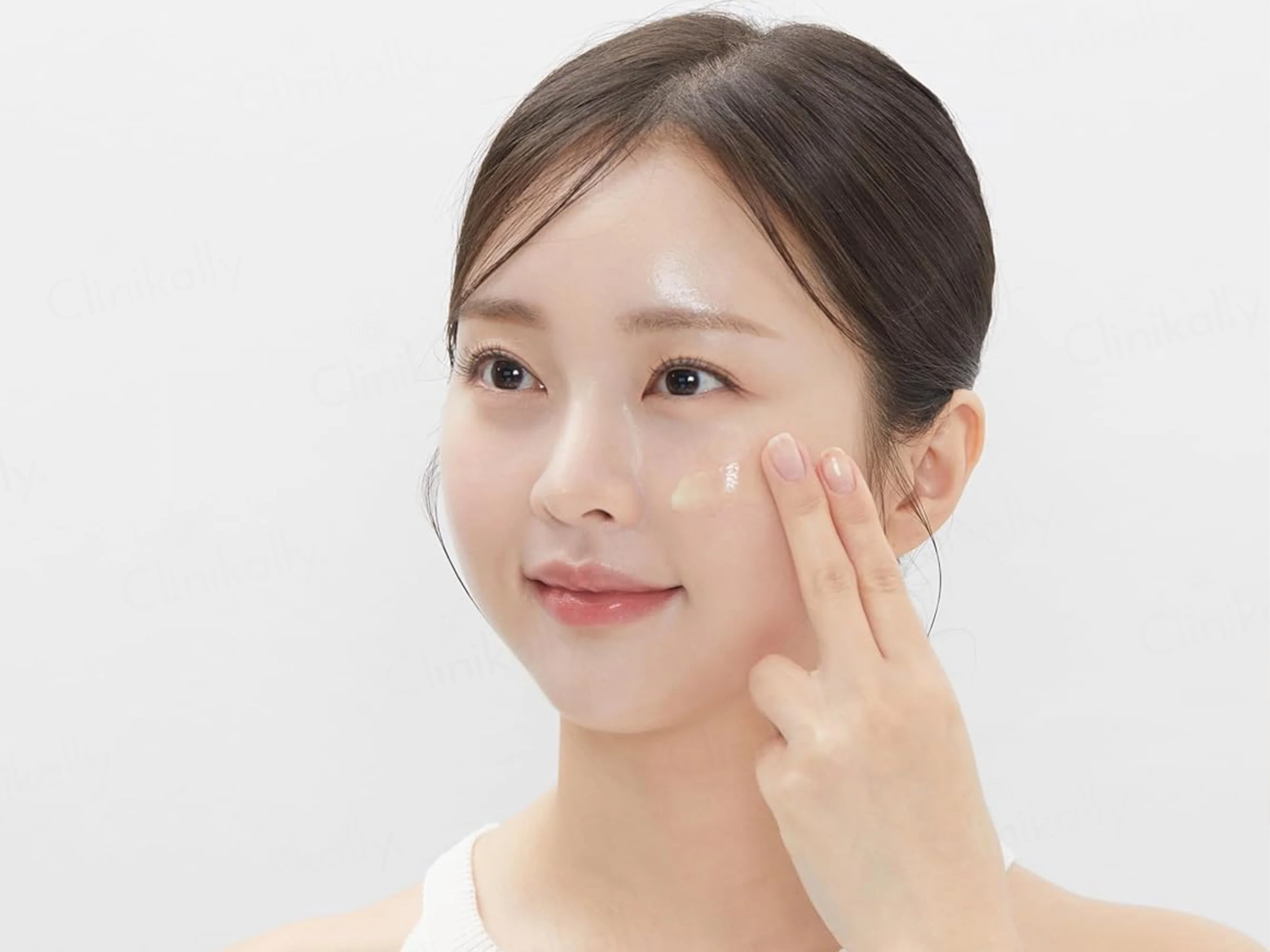 VT Cosmetics 300 Reti-A Reedle Shot - Image 4